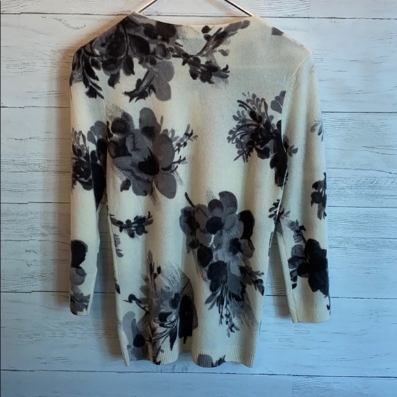 New Talbots cashmere sweater - Picture 3 of 8